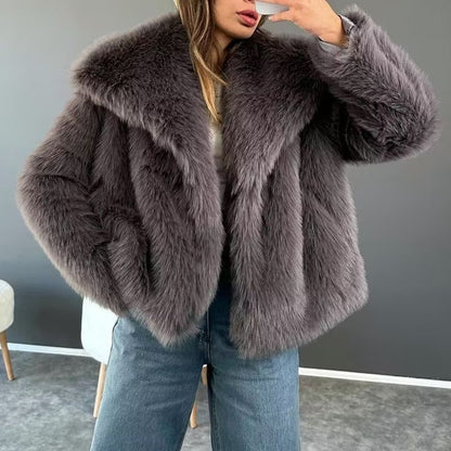 Manteau en Fausse Fourrure